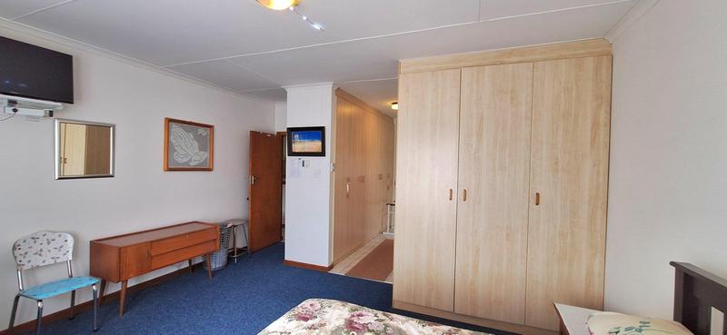 3 Bedroom Property for Sale in Fraaiuitsig Western Cape